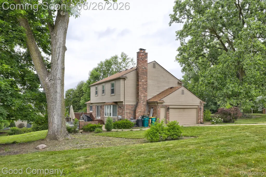 35868 Smithfield Court Farmington City MI 48335