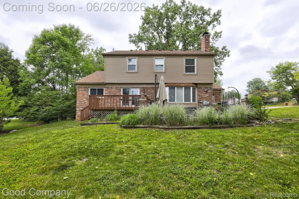 35868 Smithfield Court Farmington City MI 48335