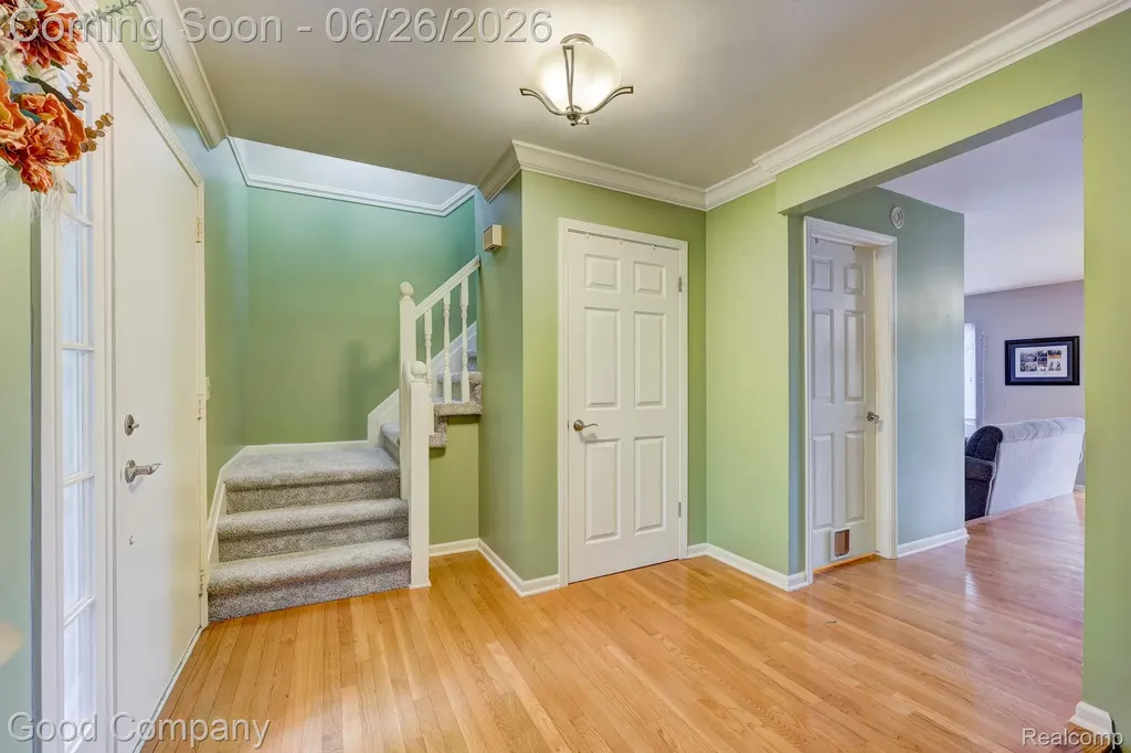 35868 Smithfield Court Farmington City MI 48335