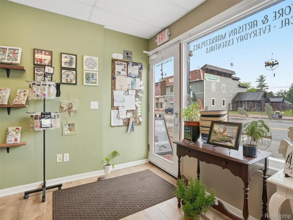 118 W State Street Montrose City MI 48457