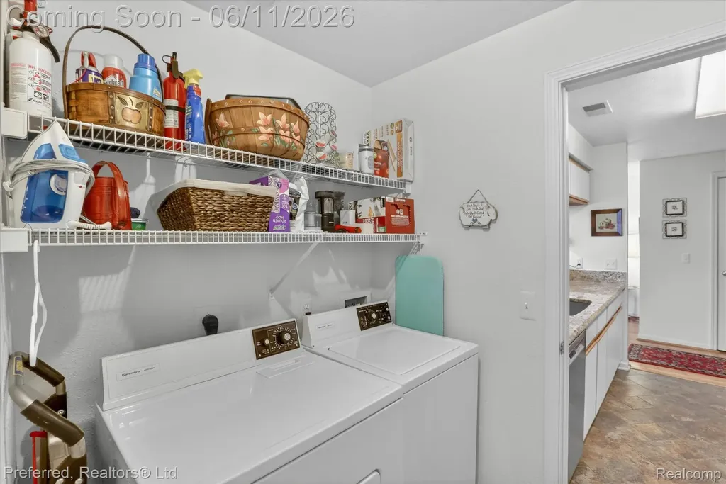 1673 Weatherstone Drive Ann Arbor City MI 48108