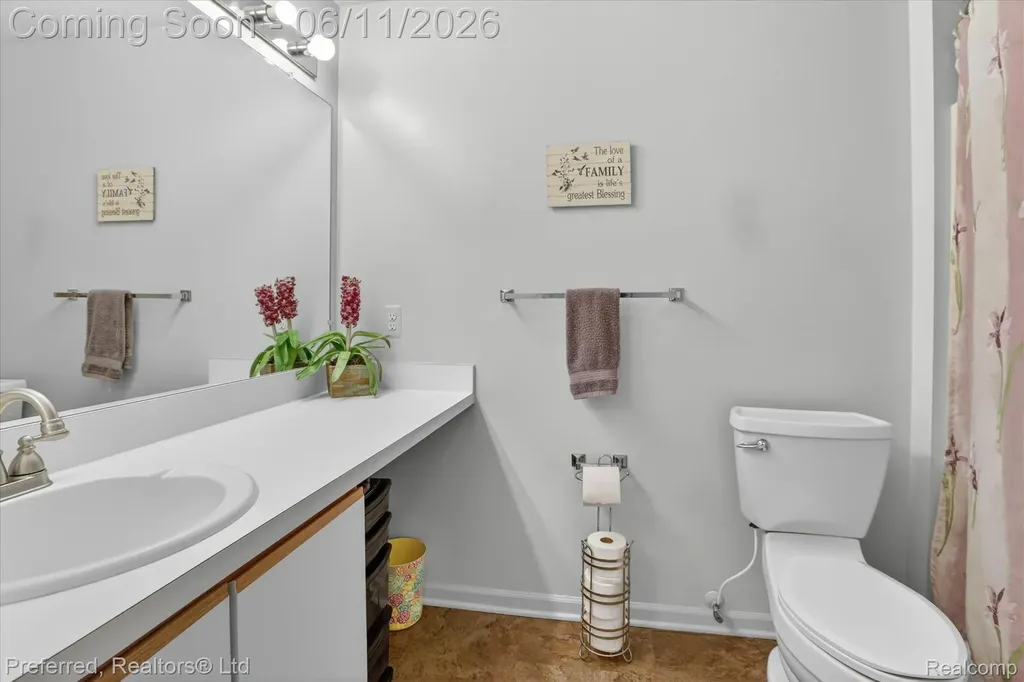 1673 Weatherstone Drive Ann Arbor City MI 48108