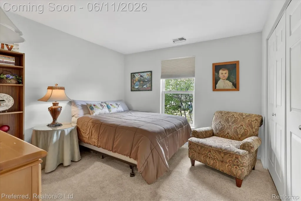 1673 Weatherstone Drive Ann Arbor City MI 48108