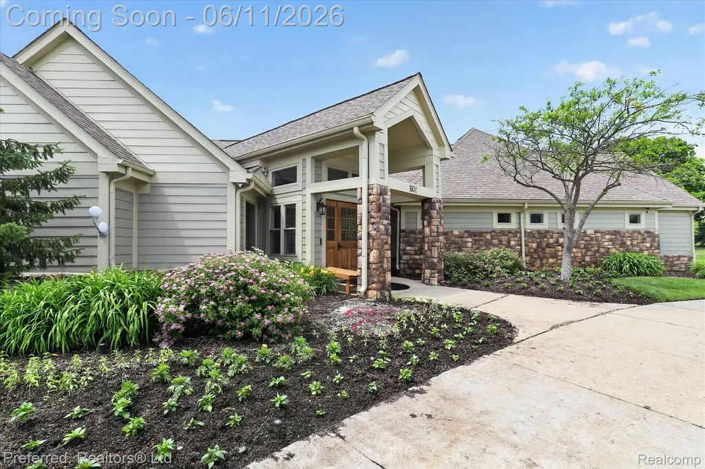 1673 Weatherstone Drive Ann Arbor City MI 48108