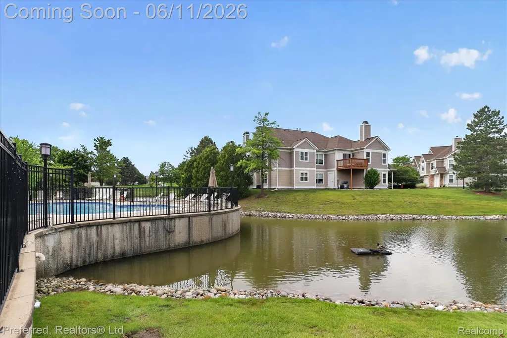 1673 Weatherstone Drive Ann Arbor City MI 48108