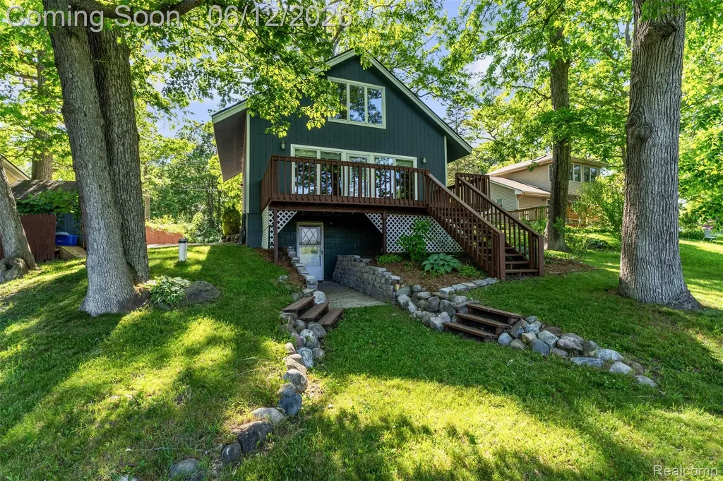 920 Hickory Ridge Circle Milford Charter Township MI 48380
