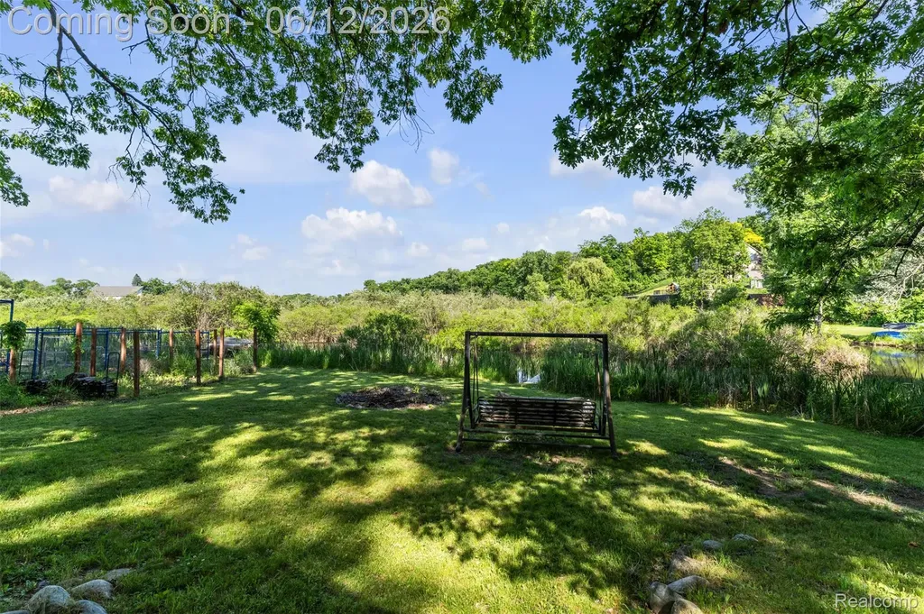 920 Hickory Ridge Circle Milford Charter Township MI 48380