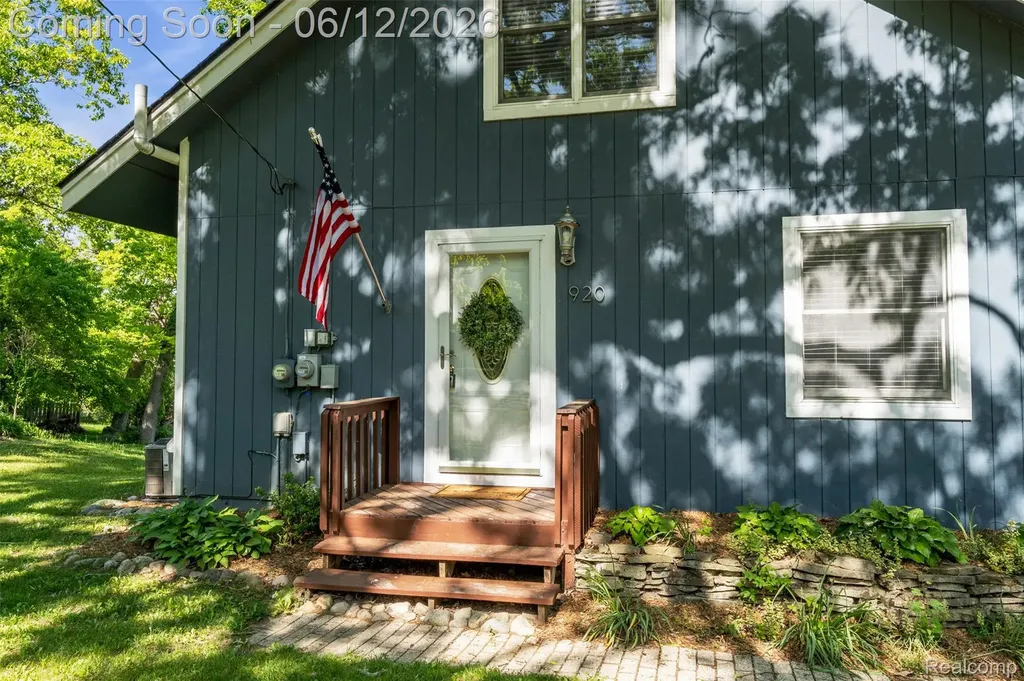 920 Hickory Ridge Circle Milford Charter Township MI 48380