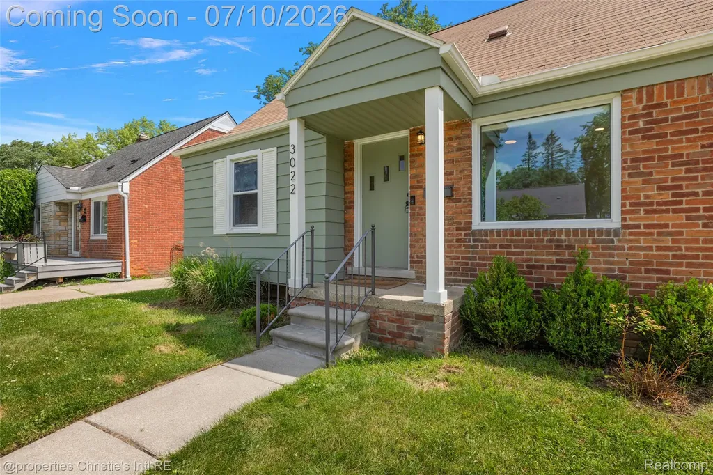 3022 N Blair Avenue Royal Oak City MI 48073