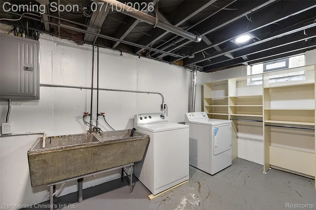 3022 N Blair Avenue Royal Oak City MI 48073