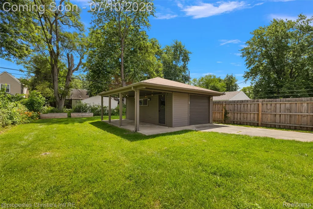 3022 N Blair Avenue Royal Oak City MI 48073