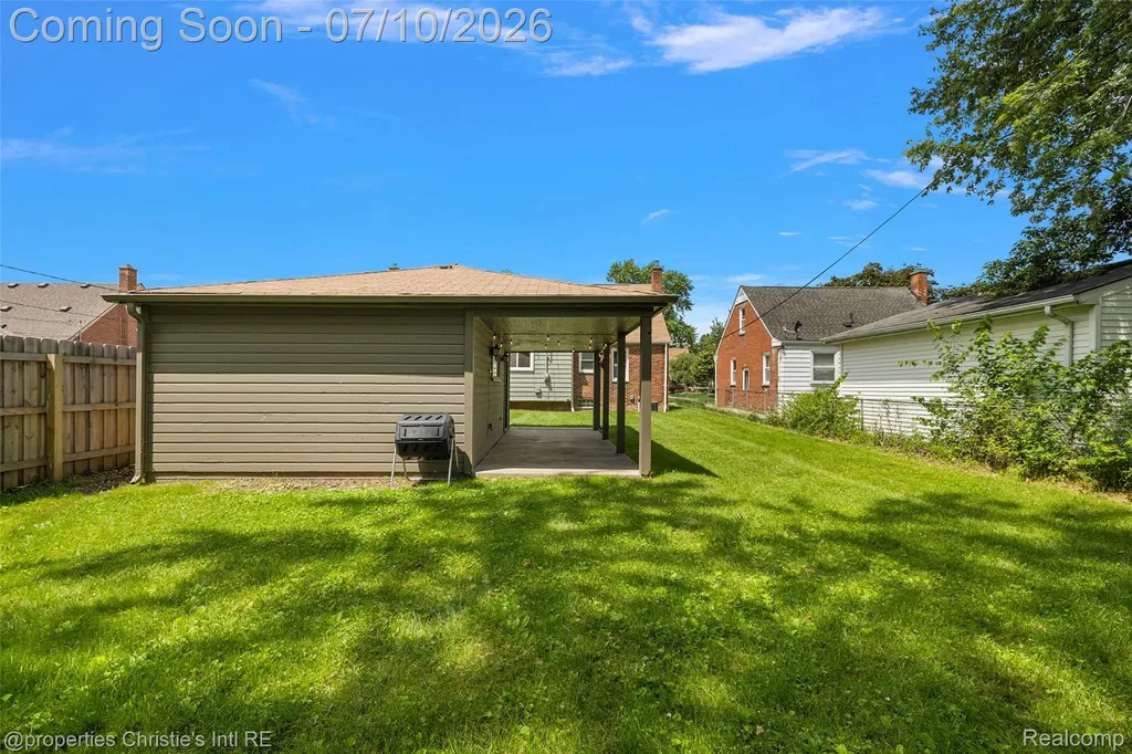 3022 N Blair Avenue Royal Oak City MI 48073