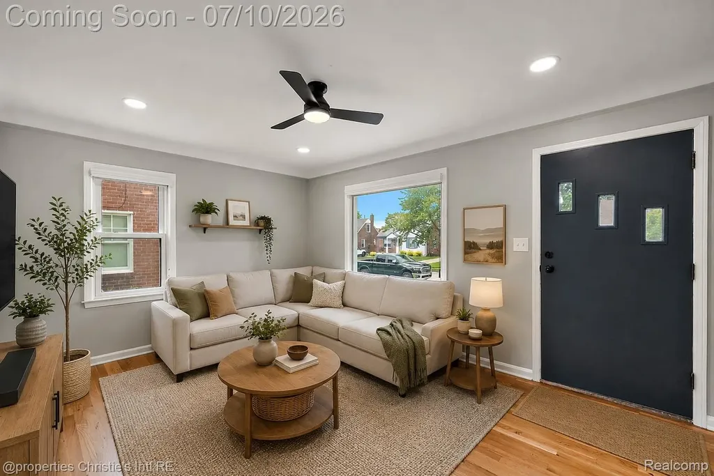 3022 N Blair Avenue Royal Oak City MI 48073