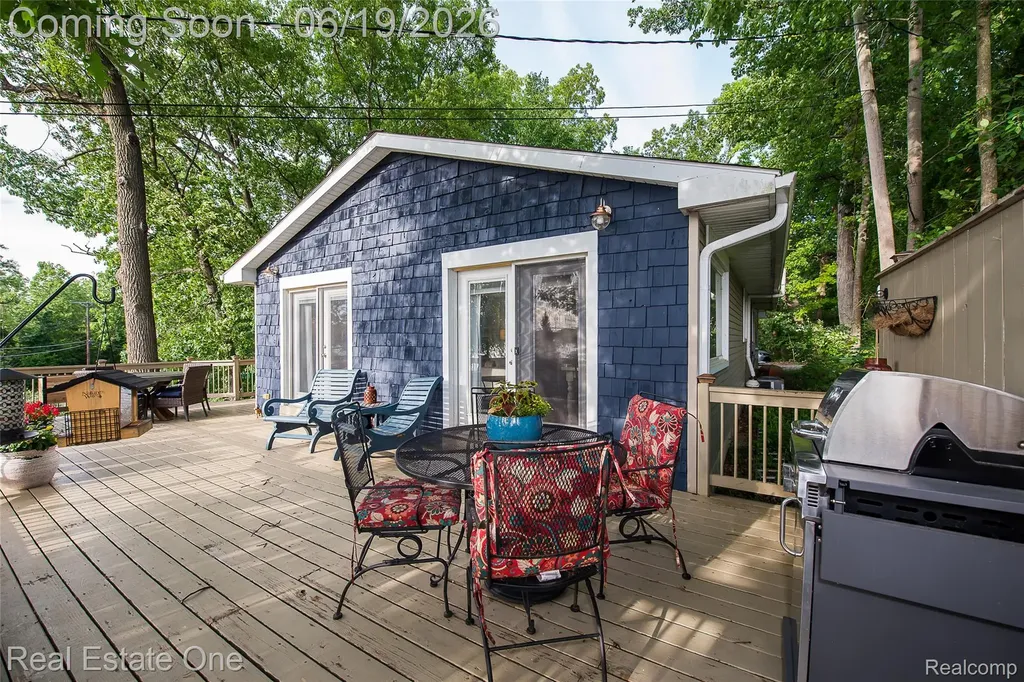 11459 Patterson Lake Drive Putnam Township MI 48169
