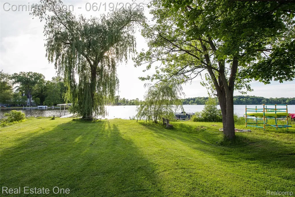 11459 Patterson Lake Drive Putnam Township MI 48169