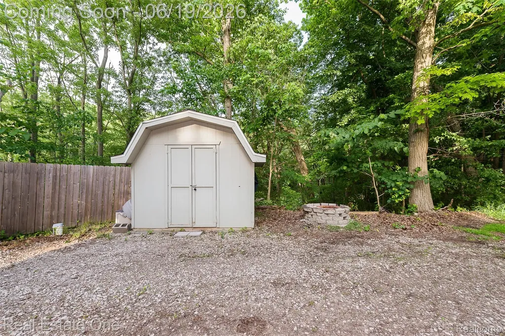 11459 Patterson Lake Drive Putnam Township MI 48169