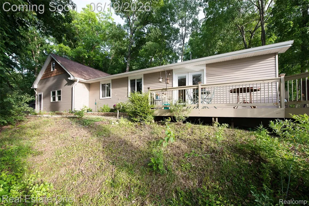 11459 Patterson Lake Drive Putnam Township MI 48169