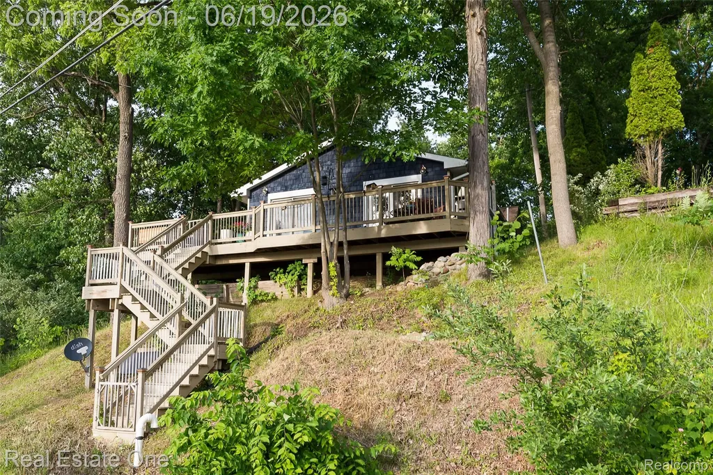 11459 Patterson Lake Drive Putnam Township MI 48169