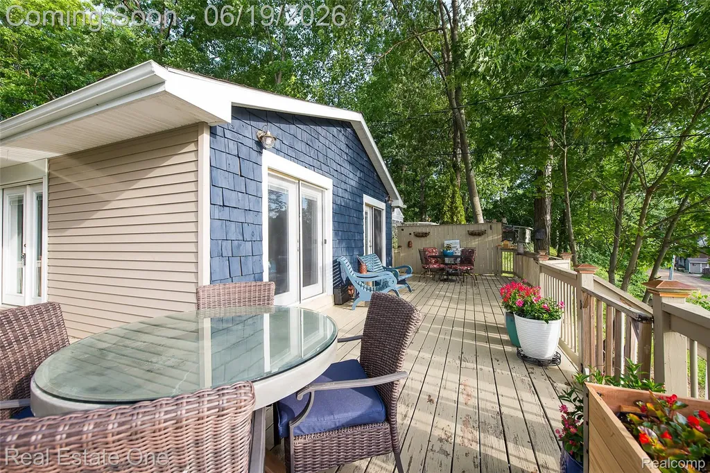 11459 Patterson Lake Drive Putnam Township MI 48169