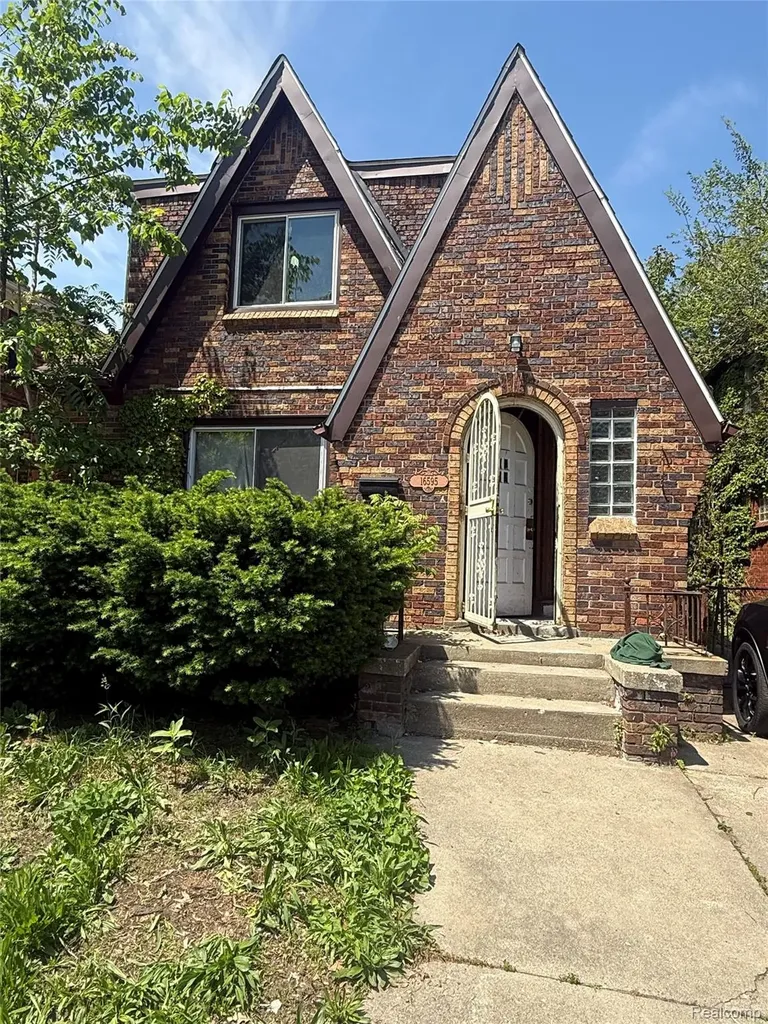 16595 Ward Street Detroit City MI 48235