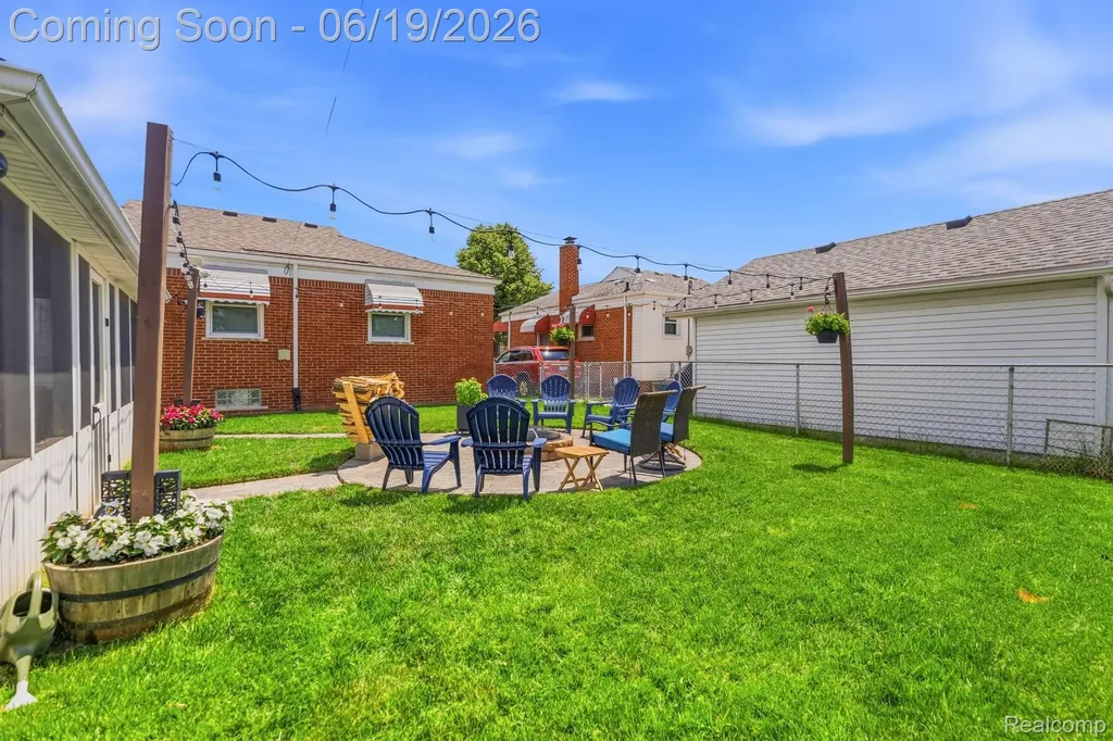 27407 Grant Street St. Clair Shores City MI 48081