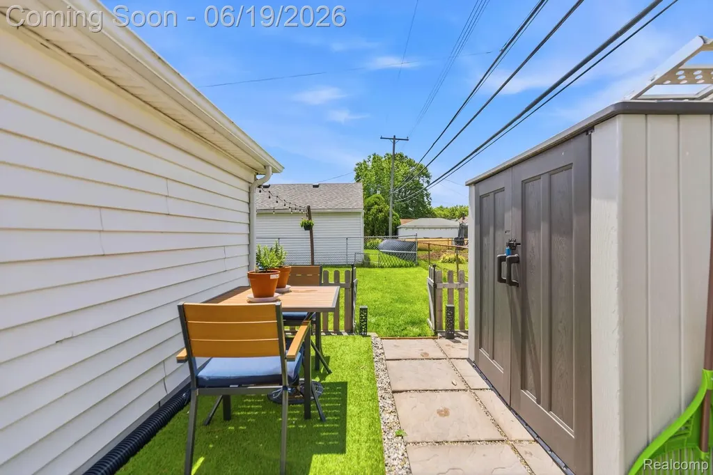 27407 Grant Street St. Clair Shores City MI 48081