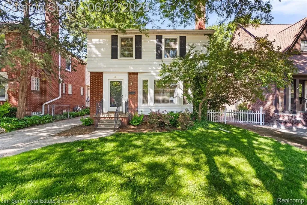 451 Moran Road Grosse Pointe Farms City MI 48236