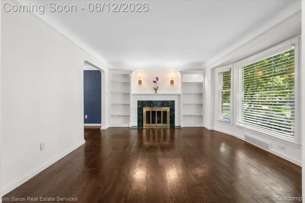 451 Moran Road Grosse Pointe Farms City MI 48236