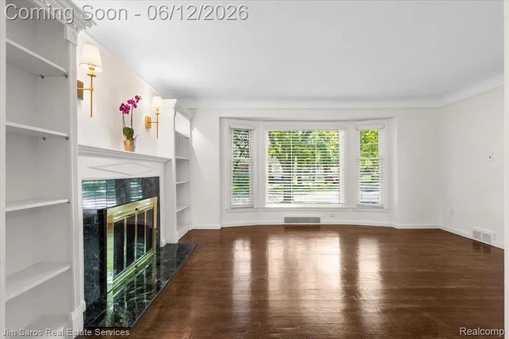 451 Moran Road Grosse Pointe Farms City MI 48236