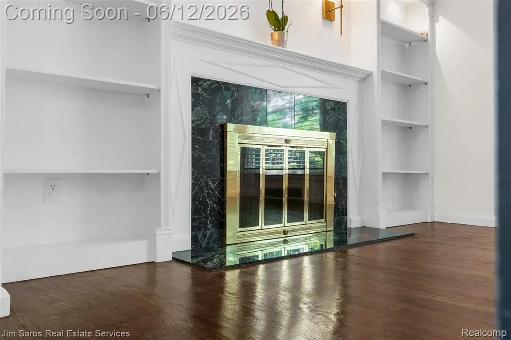 451 Moran Road Grosse Pointe Farms City MI 48236