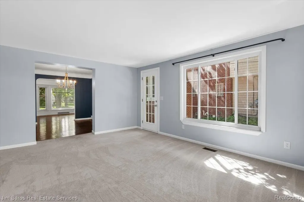 451 Moran Road Grosse Pointe Farms City MI 48236