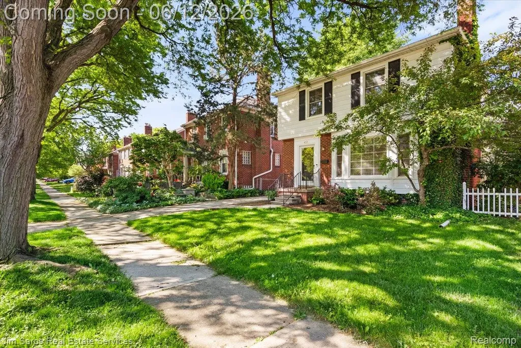 451 Moran Road Grosse Pointe Farms City MI 48236