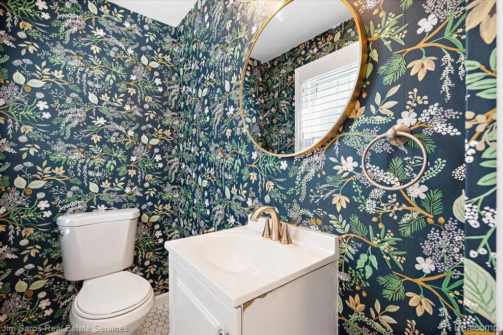 451 Moran Road Grosse Pointe Farms City MI 48236