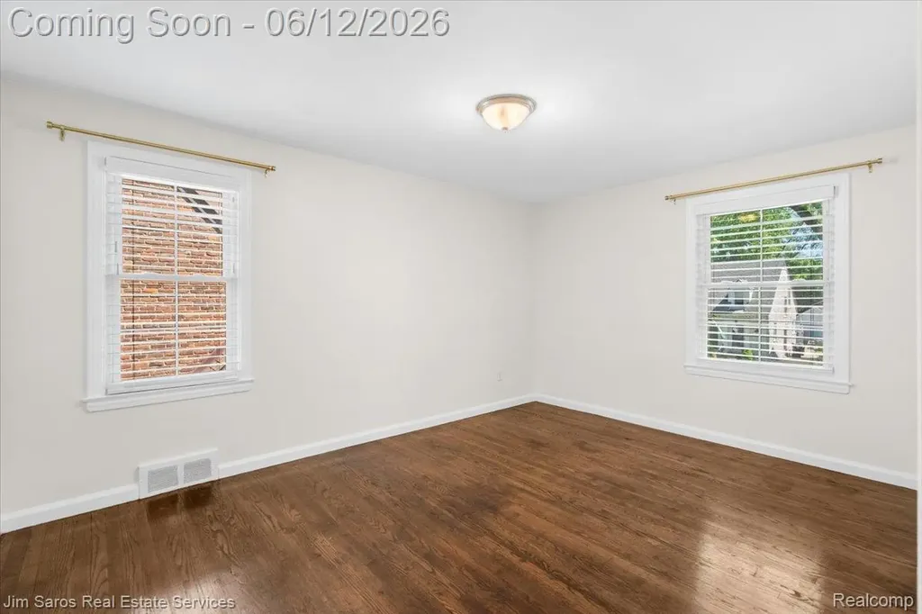 451 Moran Road Grosse Pointe Farms City MI 48236