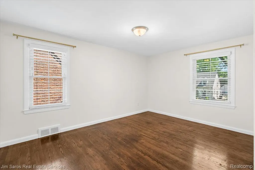 451 Moran Road Grosse Pointe Farms City MI 48236