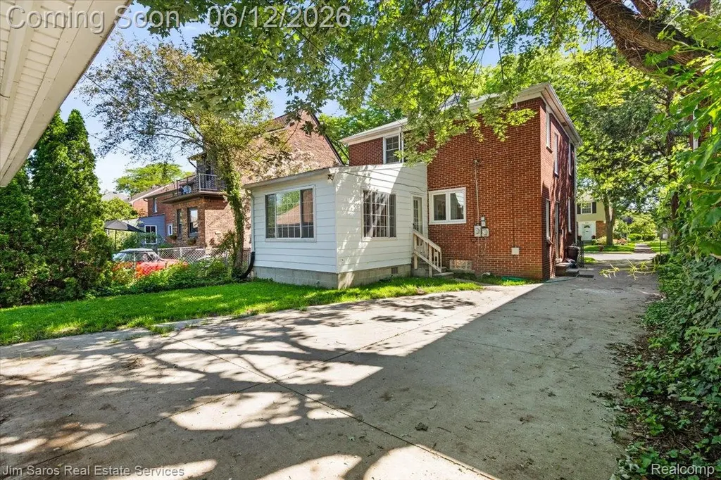 451 Moran Road Grosse Pointe Farms City MI 48236