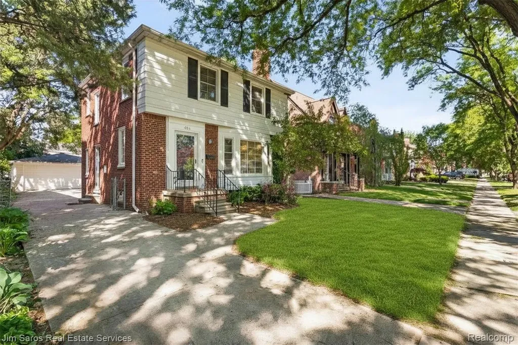 451 Moran Road Grosse Pointe Farms City MI 48236