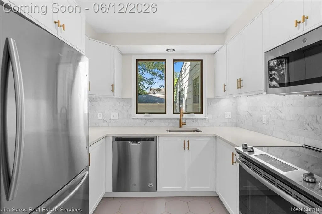 451 Moran Road Grosse Pointe Farms City MI 48236