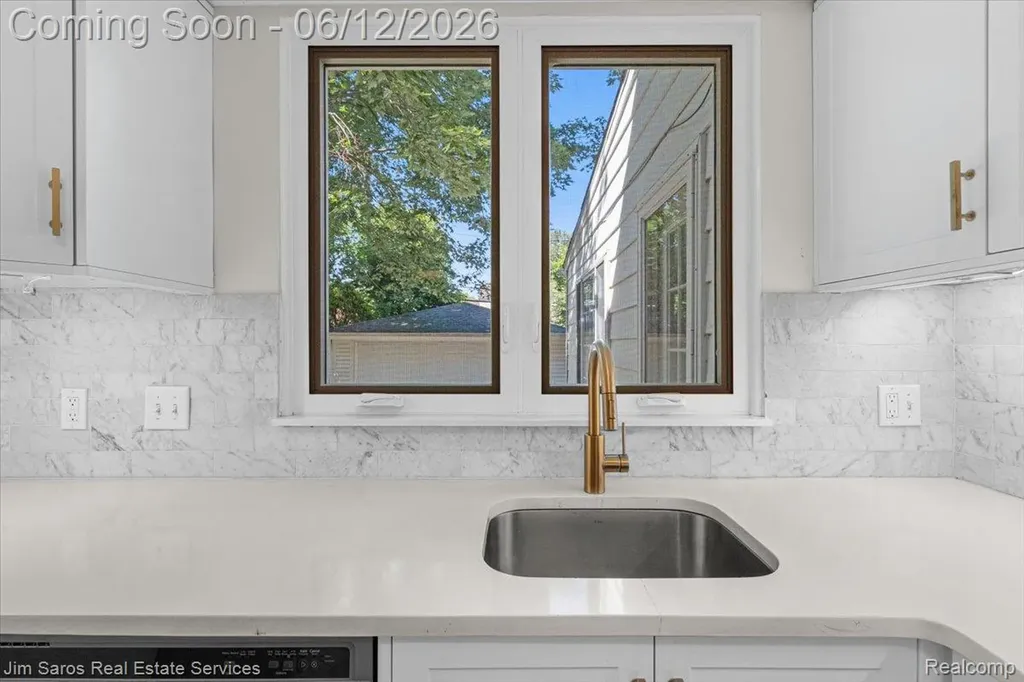 451 Moran Road Grosse Pointe Farms City MI 48236