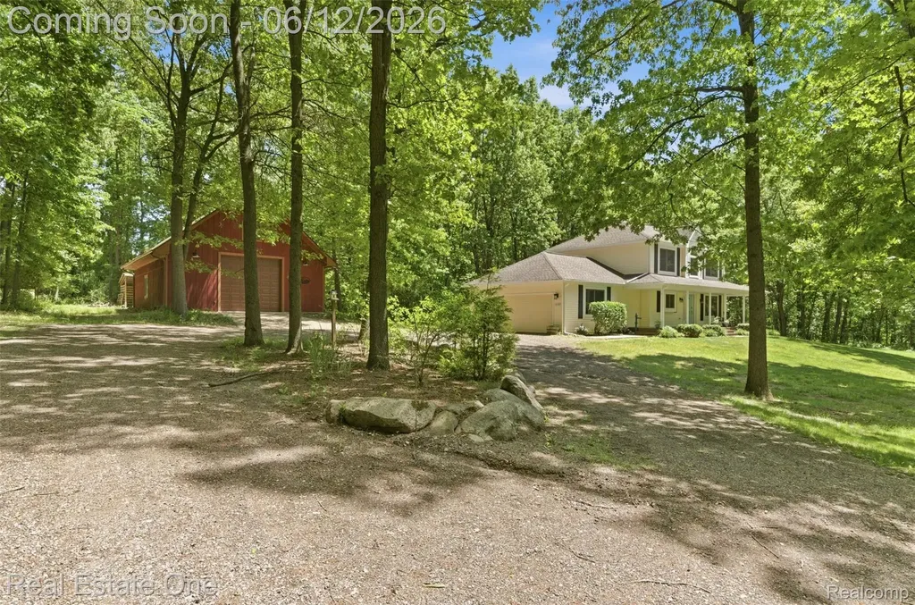 3559 Perry Lake Road Brandon Charter Township MI 48462
