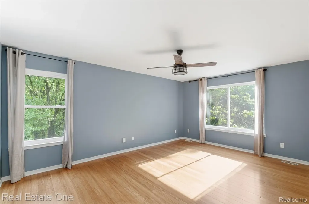 3559 Perry Lake Road Brandon Charter Township MI 48462