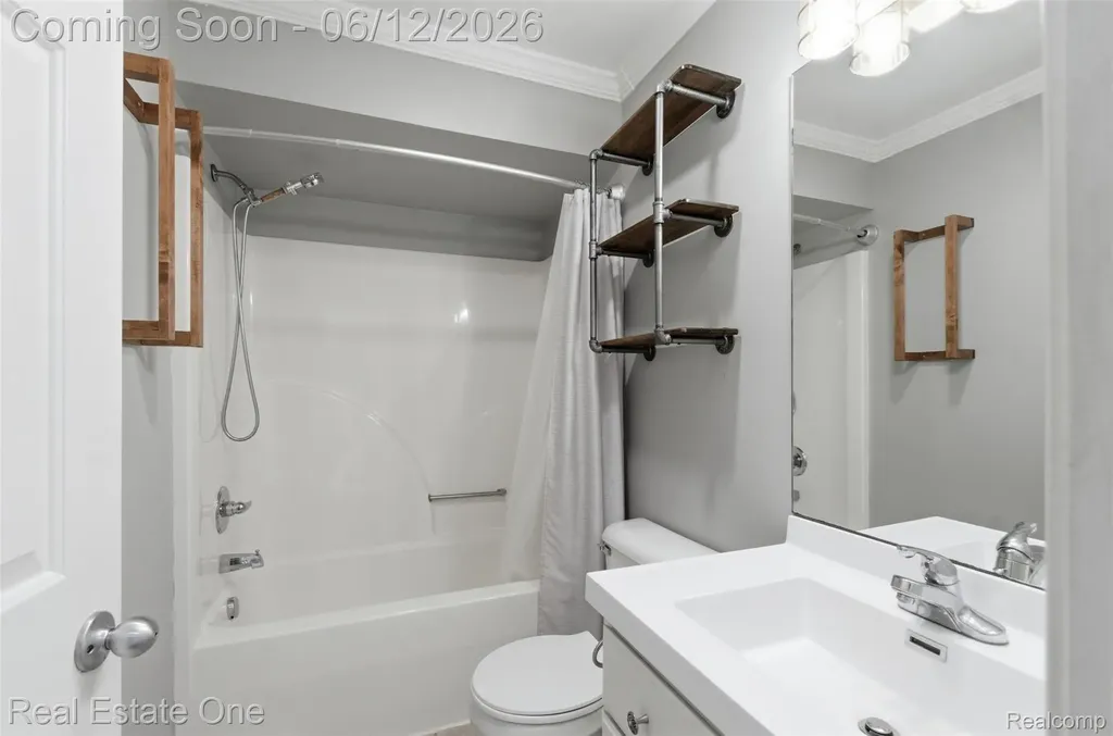 3559 Perry Lake Road Brandon Charter Township MI 48462