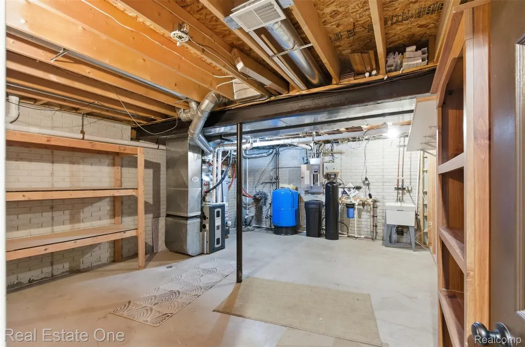 3559 Perry Lake Road Brandon Charter Township MI 48462