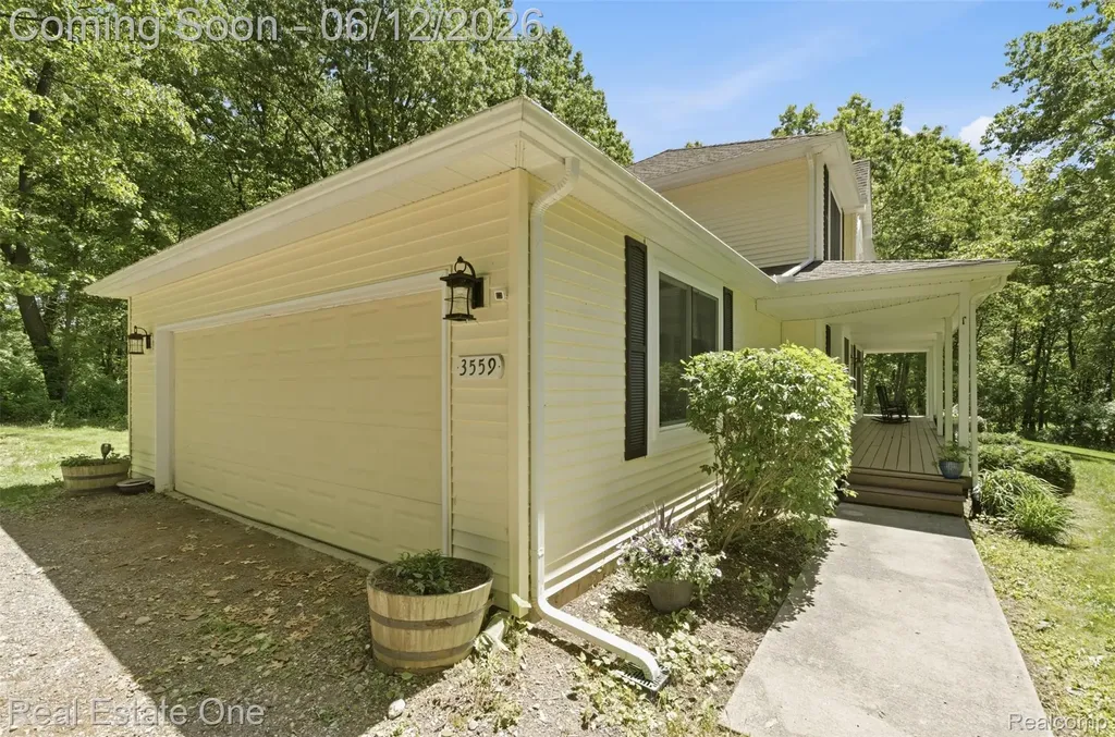 3559 Perry Lake Road Brandon Charter Township MI 48462