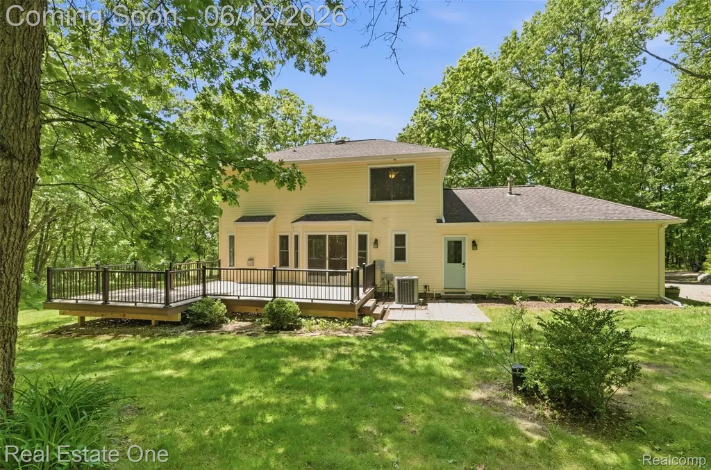 3559 Perry Lake Road Brandon Charter Township MI 48462