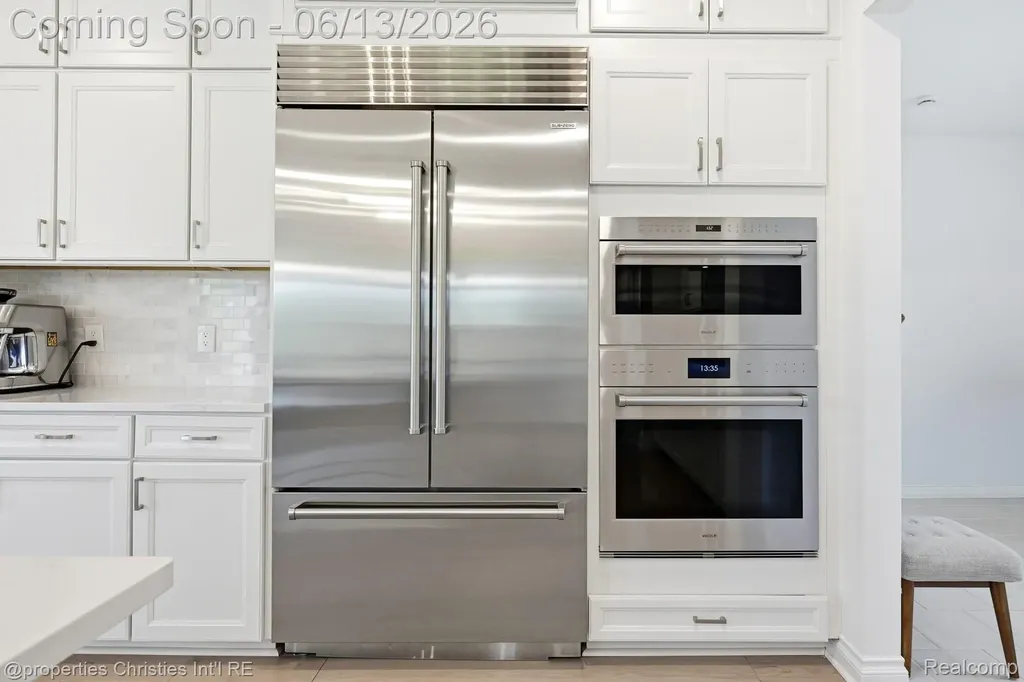 51350 Stone Meadow Court Lyon Charter Township MI 48167