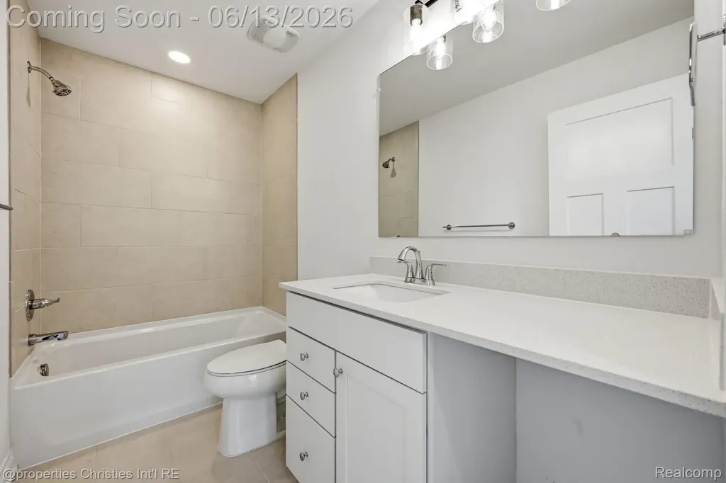 51350 Stone Meadow Court Lyon Charter Township MI 48167