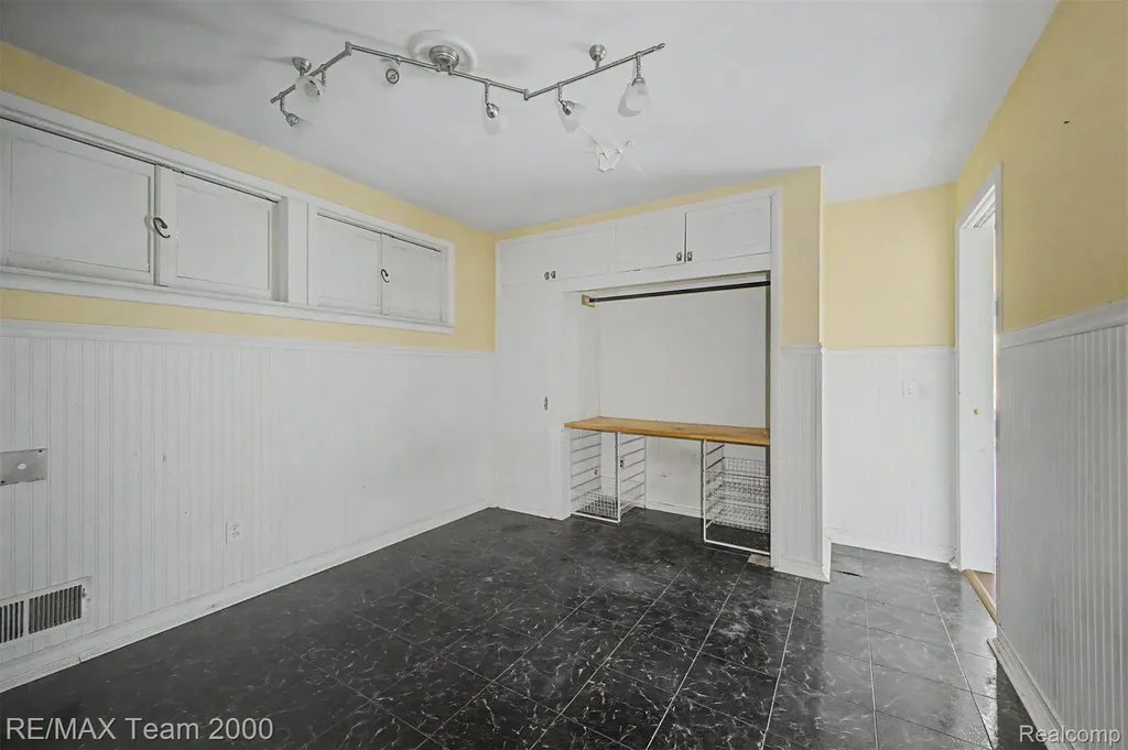 2145 Oakville Waltz Road Ash Township MI 48164