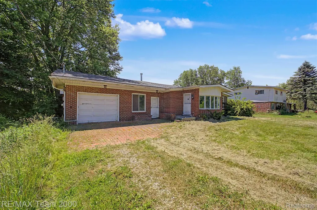 2145 Oakville Waltz Road Ash Township MI 48164