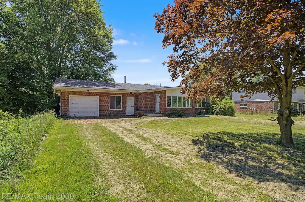2145 Oakville Waltz Road Ash Township MI 48164